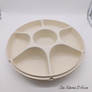 Vintage TUPPERWARE Serving Center Divided Party Tray Dip Veggie good condition